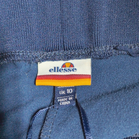 Vintage 1980s Ellesse Women's Blue Shorts 11.5 In - Picture 6 of 7